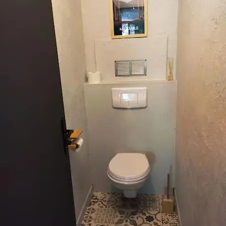 Appartement Petit Nid Au Coeur Des Pins ! *